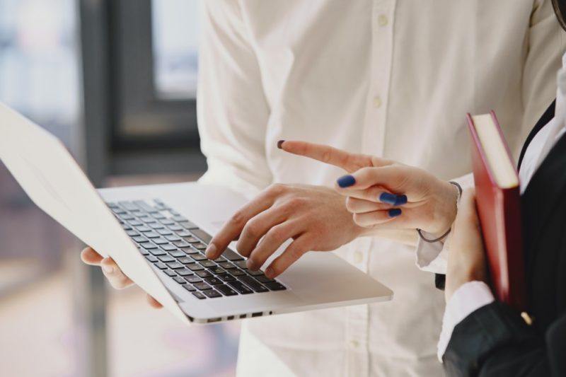 The Time-Saving Benefits of Switching to Online Payroll Services